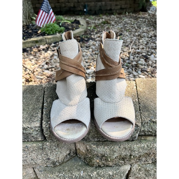 Roan Women's Natalie Leather Sandal Heels Size 8 GORGEOUS Straps Adjustable - Picture 3 of 14